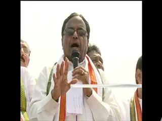 T Congress Leaders Fires on T CM KCR - Sakshi