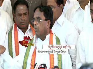 Ponnala has tough competition in his own constituency - Sakshi