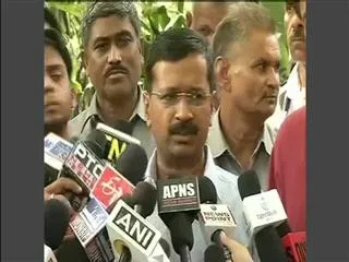 political parties reaction on budget 2014 - Sakshi