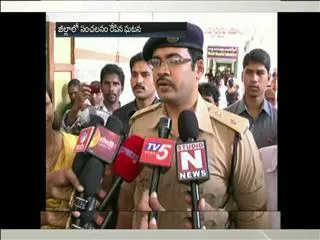 Hostel cook forces students do prostitution - Sakshi