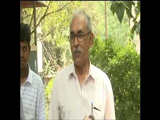 CPM raghavulu takes on chandrababu naidu over crop loan waiver - Sakshi