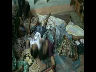Woman and grand daughter killed while resisting robbery in warangal district - Sakshi