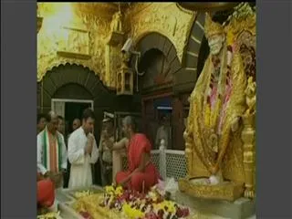 Rahul Gandhi visits Shirdi - Sakshi
