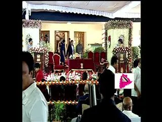 KCR Reached Raj Bhavan For Oath Ceremony - Sakshi