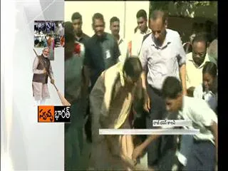 Governor Narasimhan launches Swachh Bharat campaign - Sakshi