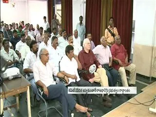 land-price-hike-in-vijayawada-guntur-says-justice-laxman-reddy - Sakshi