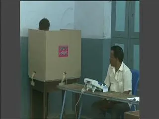 Re-polling in 29 polling stations across Seemandhra and telangana - Sakshi