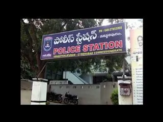 Robberies increasing in ap and telangana states - Sakshi