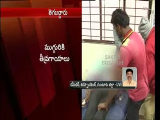 Robbery at petrol pump in Guntur district - Sakshi
