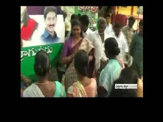 YSRCP MLA roja starts free water supply - Sakshi
