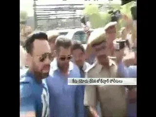 Salman Khan appears in Jodhpur court - Sakshi
