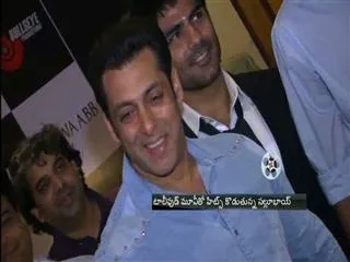 'Kick' trailer: Meet Salman Khan the Devil this Eid - Sakshi