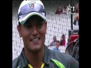 tri-series-india-lost-2nd-wicket - Sakshi