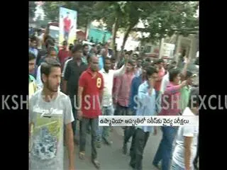 Accused, Satish produced in Nampally court by police - Sakshi
