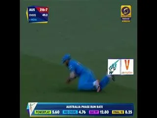 India set 329 runs target for australia - Sakshi