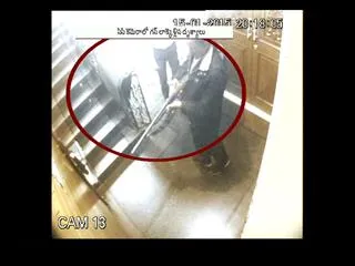 CC Camera Visuals : Security guard's gun stolen in a Jewellery Shop - Sakshi