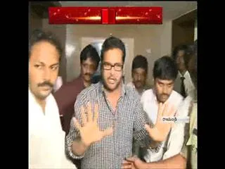 BJP Activists Warn to shivaji Raja - Sakshi
