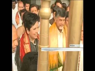 Chandrababu Naidu visited Tirumala  and had the darshan of Lord Venkateswara - Sakshi