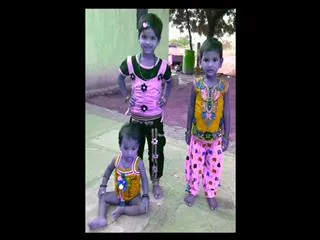 Mother kills children then commits suicide - Sakshi