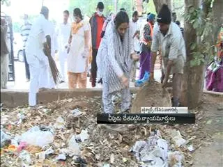 judges participate in swachh bharat in banjara hills - Sakshi