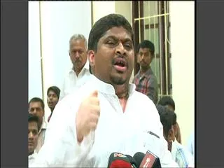 Congress is the only party to build better telangana, says ponnam - Sakshi