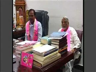 Congress tdp discussions continued on party tie up - Sakshi
