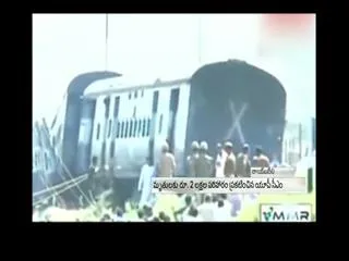 janta-express-derailed-in-rae-bareli-over - Sakshi