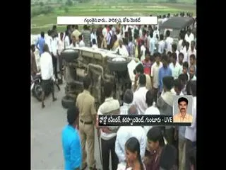Youth washed away in heavy floods - Sakshi