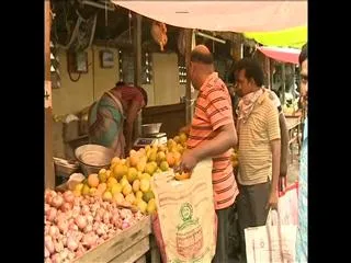 City Sees Steep Increase in Vegetable Prices - Sakshi