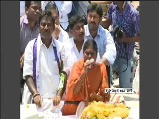 Vijayamma Speech in Kadap Distrcit - Sakshi