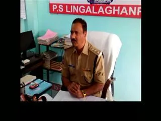 ACB attacks on Janagam DSP home - Sakshi