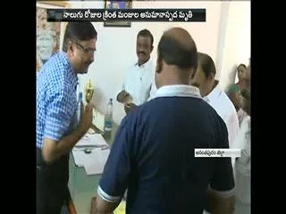 YSRCP Leaders Talking on Anantapur Medico Murder Case - Sakshi