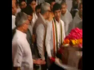 Tributes paid to Ashok Singhal - Sakshi