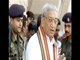 VHP leader Ashok Singhal passes away - Sakshi