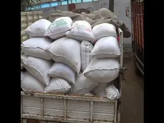 120 Quintals ration rice cought in ramgopal pet - Sakshi
