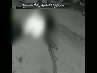 Man dies in road accident - Sakshi