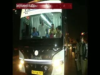 RTA Officers Sudden Raids on Private Buses - Sakshi