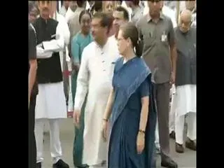 congress march in delhi to protest against rising intolerance - Sakshi