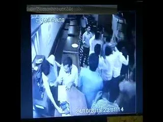 Thugs Attack Restaurant Owner In Delhi || Caught On CCTV - Sakshi