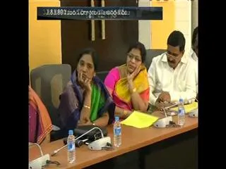 Aadhaar linked with fees reimbursement - Sakshi