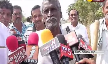 Tention at Konagi village in guntur - Sakshi