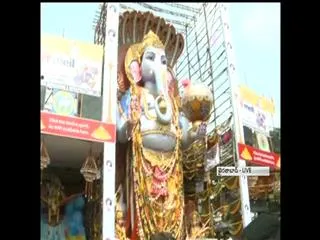 Huge Rush At Khairatabad Ganesh Toady - Sakshi