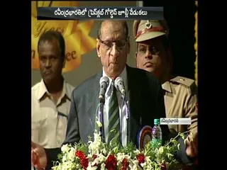 governor urges-media-to-play-constructive opposition - Sakshi