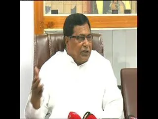 We Are Doing Review on Warangal By Poll Defeat, says Jana Reddy - Sakshi