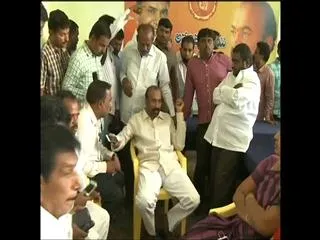 disputes between tdp mlas prabhakar chowdary, jc prabhakar reddy - Sakshi