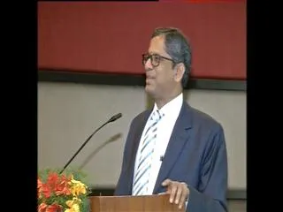 delay in pending cases leads victims loss confidence on justice say lv ramana - Sakshi