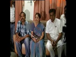 Centre Government failed to find Telugu Professors - Sakshi
