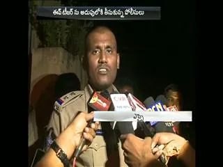 Eve teasing in Tirumala - Sakshi