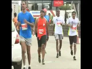airtel hyderabad marathon race - Sakshi