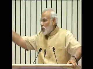 people should have the right to question: modi - Sakshi